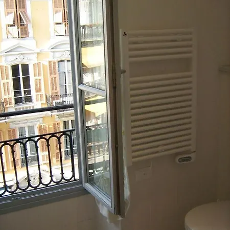 Apartment Rue De La Liberte Nizza